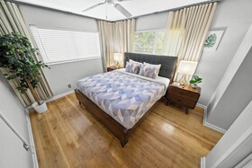 Galleria Apartments by Lowkl