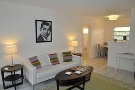 Grand Palm Plaza - Gay Men's Resort