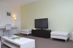 Grand Palm Plaza - Gay Men's Resort