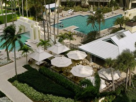 Pier Sixty-Six Hotel & Marina