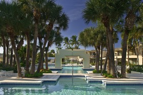 Pier Sixty-Six Hotel & Marina