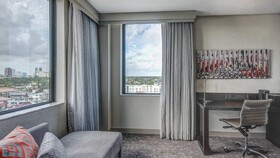 Renaissance Fort Lauderdale Cruise Port Hotel