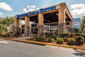 Rodeway Inn & Suites Airport/Cruise Port