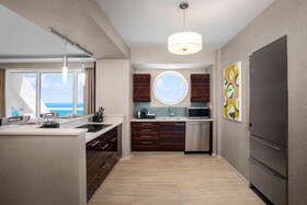 Conrad Fort Lauderdale Beach