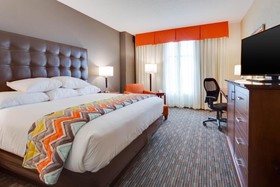 Drury Inn & Suites Fort Myers At I 75 And Gulf Coast Town Center