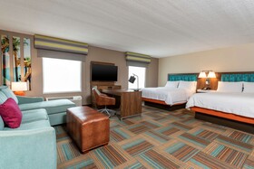 Hampton Inn & Suites Fort Myers-Colonial Blvd.