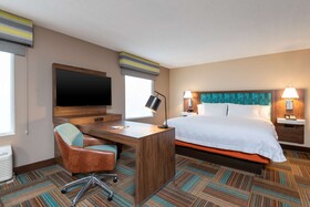 Hampton Inn & Suites Fort Myers-Colonial Blvd.