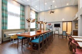 Hampton Inn & Suites Fort Myers-Colonial Blvd.