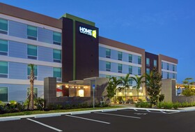 Home2 Suites by Hilton Fort Myers Colonial Blvd