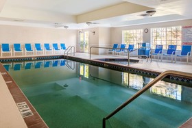 La Quinta Inn & Suites by Wyndham Fort Myers Airport