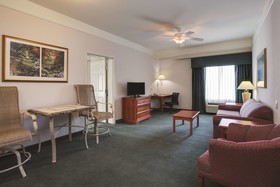 La Quinta Inn & Suites by Wyndham Fort Myers Airport