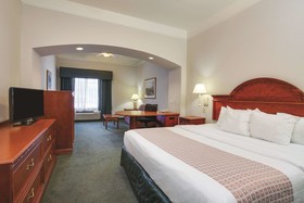 La Quinta Inn & Suites by Wyndham Fort Myers Airport