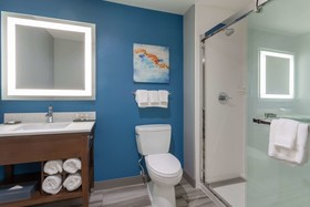 La Quinta Inn & Suites by Wyndham Ft. Myers-Sanibel Gateway