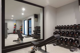 La Quinta Inn & Suites by Wyndham Ft. Myers-Sanibel Gateway