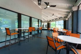 La Quinta Inn & Suites by Wyndham Ft. Myers-Sanibel Gateway