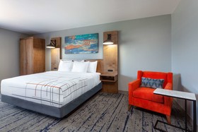 La Quinta Inn & Suites by Wyndham Ft. Myers-Sanibel Gateway