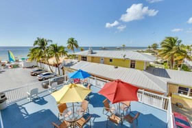 Pierview Hotel & Suites