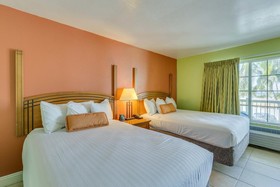 Pierview Hotel & Suites