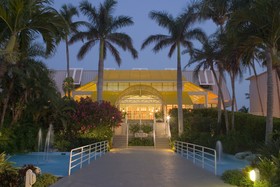 Sundial Beach Resort & Spa