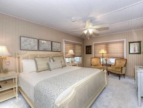 The Hibiscus House Bed and Breakfast