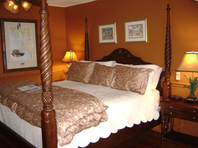 The Hibiscus House Bed and Breakfast