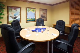 Doubletree by Hilton Fort Myers at Bell Tower Shops