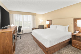 Doubletree by Hilton Fort Myers at Bell Tower Shops
