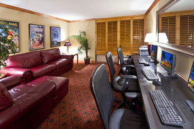 Doubletree by Hilton Fort Myers at Bell Tower Shops