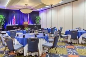 Doubletree by Hilton Fort Myers at Bell Tower Shops