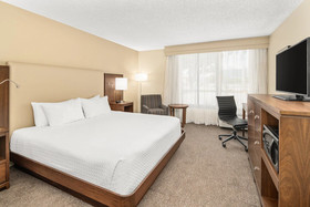 Doubletree by Hilton Fort Myers at Bell Tower Shops