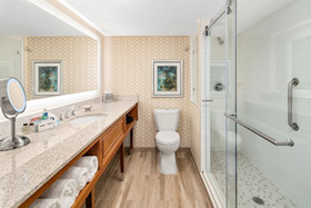 Doubletree by Hilton Fort Myers at Bell Tower Shops