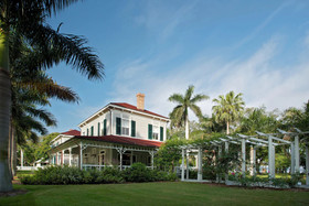 Doubletree by Hilton Fort Myers at Bell Tower Shops