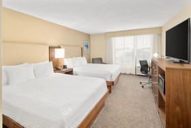 Doubletree by Hilton Fort Myers at Bell Tower Shops