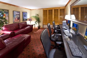 Doubletree by Hilton Fort Myers at Bell Tower Shops
