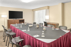 Doubletree by Hilton Fort Myers at Bell Tower Shops