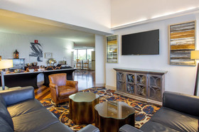 Doubletree by Hilton Fort Myers at Bell Tower Shops