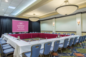 Doubletree by Hilton Fort Myers at Bell Tower Shops