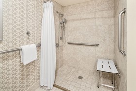 Doubletree by Hilton Fort Myers at Bell Tower Shops