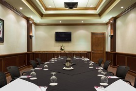Doubletree by Hilton Fort Myers at Bell Tower Shops