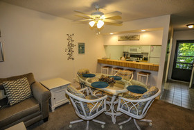 Estero Yacht & Racquet