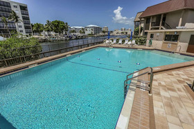 Estero Yacht & Racquet