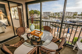 Estero Yacht & Racquet