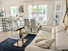 Golden Palm Estate