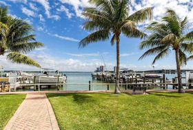 Marina Towers & Yacht Club