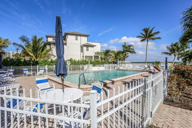 Marina Towers & Yacht Club