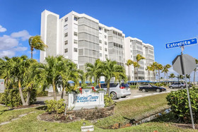 Marina Towers & Yacht Club
