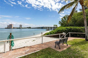 Marina Towers & Yacht Club