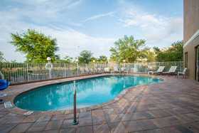 Comfort Suites