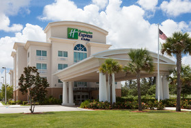 Holiday Inn Express & Suites Fort Pierce West