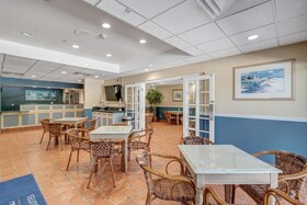 Hutchinson Island Plaza Hotel & Suites